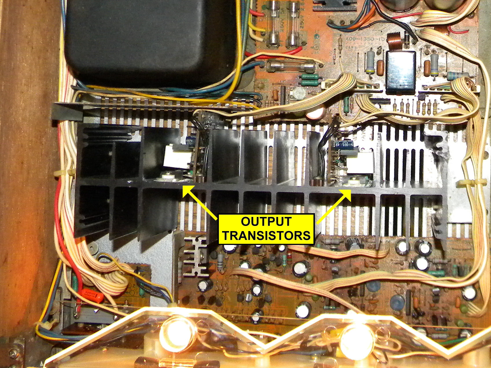 KR-6050OutputTransistors.jpg